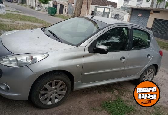 Autos - Peugeot 207 2009 GNC 240000Km - En Venta