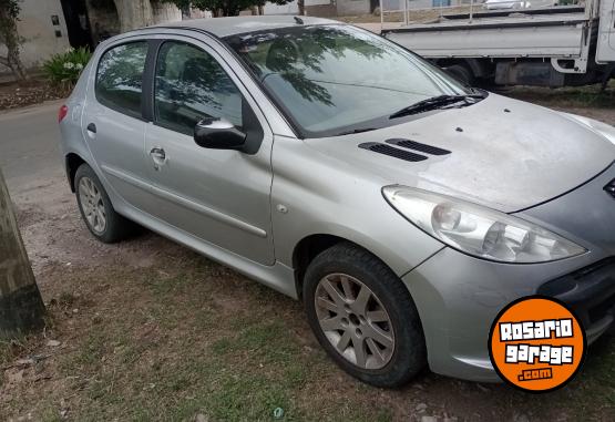 Autos - Peugeot 207 2009 GNC 240000Km - En Venta