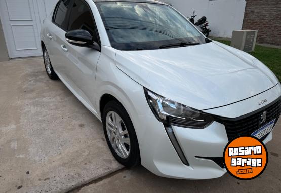 Autos - Peugeot 208 2023 Nafta 9000Km - En Venta