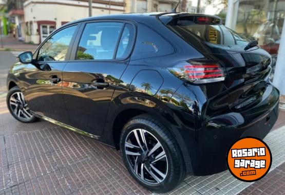 Autos - Peugeot 208 2024 Nafta 0Km - En Venta