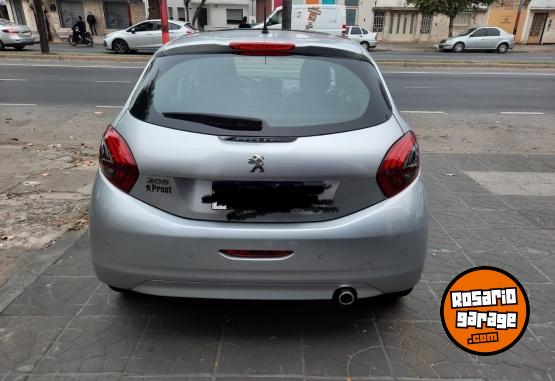 Autos - Peugeot 208 urban tech 2019 Nafta 20000Km - En Venta