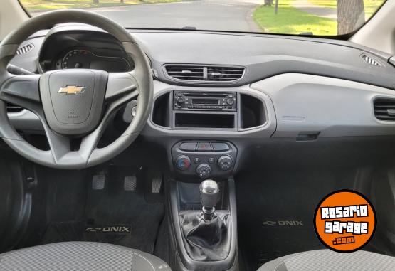 Autos - Chevrolet ONIX 2019 Nafta 33000Km - En Venta