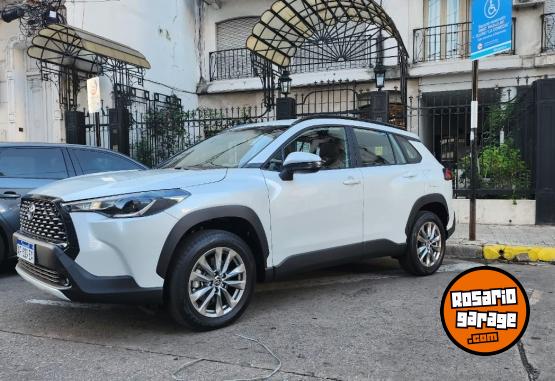 Autos - Toyota Corolla cross sin uso per 2022 Nafta 30Km - En Venta