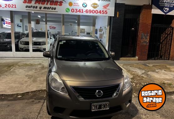 Autos - Nissan Versa 2013 Nafta 115000Km - En Venta