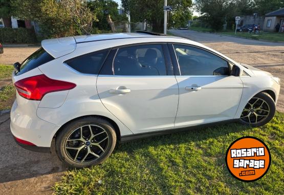 Autos - Ford Focus titanium 2016 Nafta 108000Km - En Venta