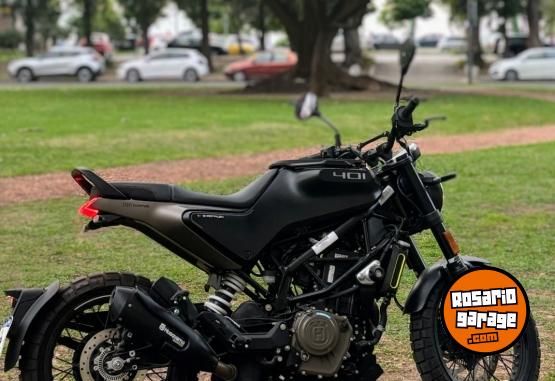 Motos - Husqvarna SVARPILEN 401 2023 Nafta 900Km - En Venta