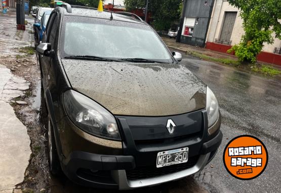 Autos - Renault Sandero 2013 Nafta 115000Km - En Venta