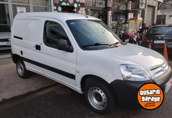 Utilitarios - Citroen Berlingo 2021 Diesel 14000Km - En Venta