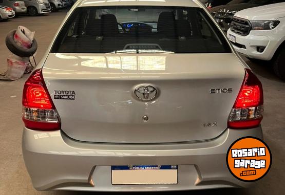 Autos - Toyota Etios 2023 Nafta 0Km - En Venta