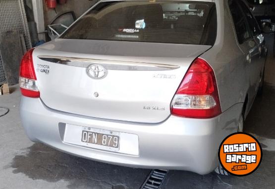 Autos - Toyota Etios 2014 Nafta 107000Km - En Venta