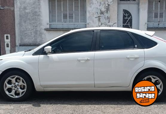 Autos - Ford Focus II Ghia 2012 Nafta 123000Km - En Venta