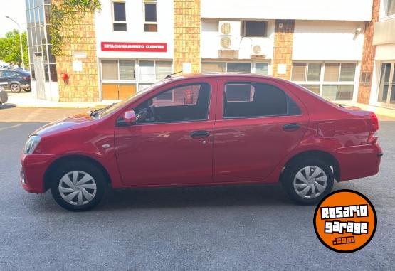 Autos - Toyota Etios X 4P 2019 Nafta 84500Km - En Venta