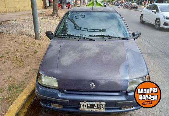 Autos - Renault CLIO 1996 Nafta 111101Km - En Venta