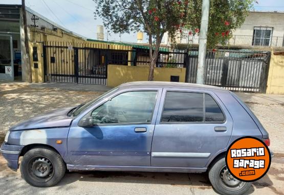 Autos - Renault CLIO 1996 Nafta 111101Km - En Venta