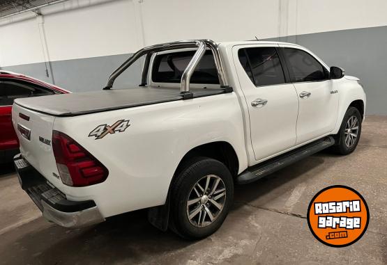 Camionetas - Toyota HILUX SRX 2016 Diesel 210000Km - En Venta