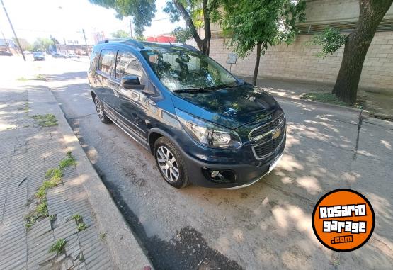 Autos - Chevrolet Spin 2017 Nafta 100000Km - En Venta