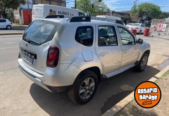 Camionetas - Renault Renault duster 2017 Nafta 76000Km - En Venta