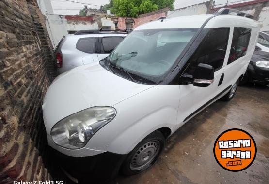 Utilitarios - Fiat Doblo 2013 GNC 90000Km - En Venta