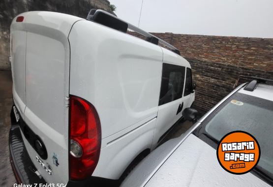 Utilitarios - Fiat Doblo 2013 GNC 90000Km - En Venta