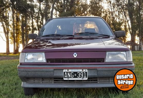 Autos - Renault R 9 1995 GNC 278000Km - En Venta