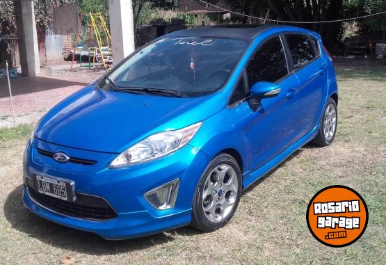 Autos - Ford Fiesta kinetic titanium 2012 Nafta 167000Km - En Venta