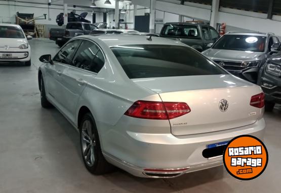 Autos - Volkswagen PASSAT 2.0 TSI DSG 2018 Nafta 82000Km - En Venta