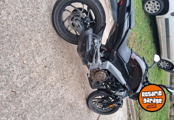 Motos - Bajaj Dominar 400 2017 Nafta 21000Km - En Venta