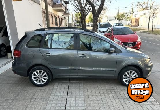 Autos - Volkswagen Suran Trendline 2015 Nafta 85000Km - En Venta