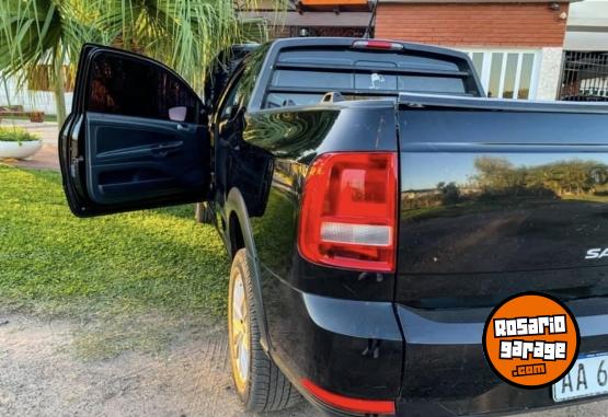 Camionetas - Volkswagen Saveiro 2017 Nafta 145000Km - En Venta