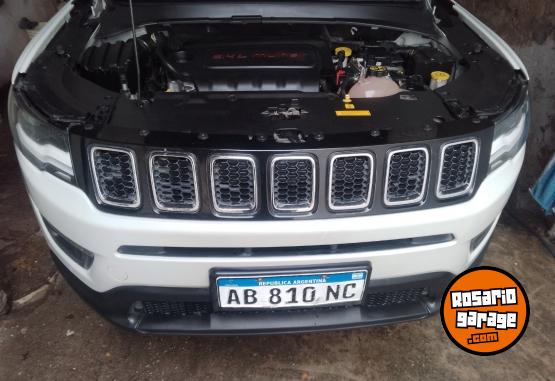 Camionetas - Jeep Compass longitude 2017 Nafta 118000Km - En Venta