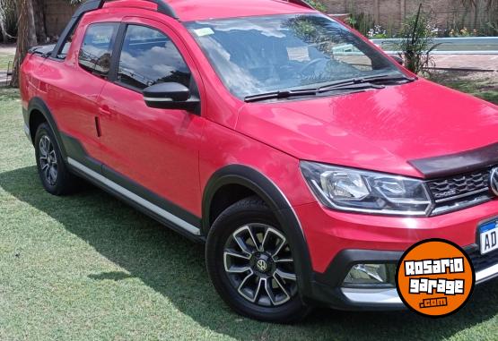 Camionetas - Volkswagen SAVEIRO CROSS 2019 Nafta 59000Km - En Venta