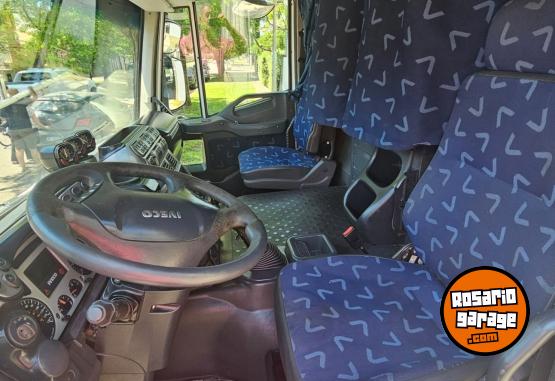 Camiones y Gras - IVECO STRALIS 380 AO 2010 - UNICO DUEO  - IMPECABLE - En Venta