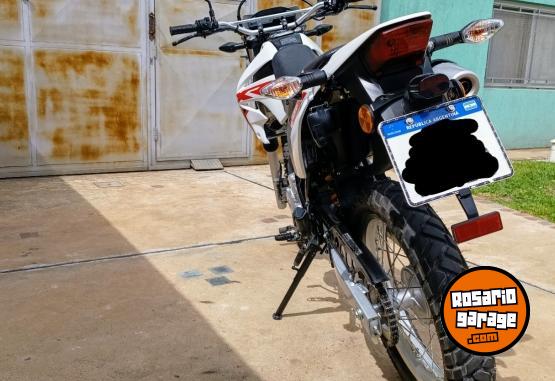 Motos - Honda Xr 250 2023 Nafta 1900Km - En Venta