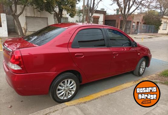 Autos - Toyota Etios xls 1.5 4 ptas 2014 Nafta 110000Km - En Venta