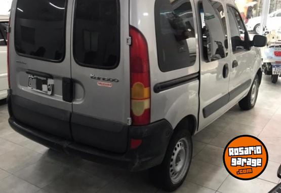 Utilitarios - Renault 2015 2015 Nafta 100000Km - En Venta