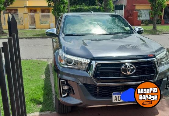 Camionetas - Toyota Hilux srx 2019 Diesel 17800Km - En Venta