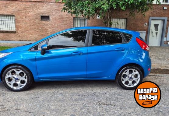 Autos - Ford Fiesta titanium permuto 2012 Nafta 120000Km - En Venta