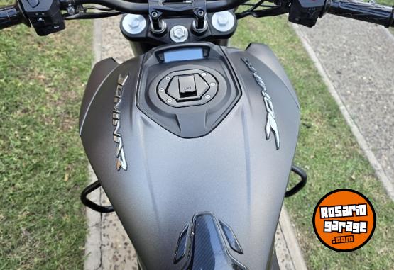 Motos - Bajaj Dominar 400 ug 2021 Nafta 16000Km - En Venta