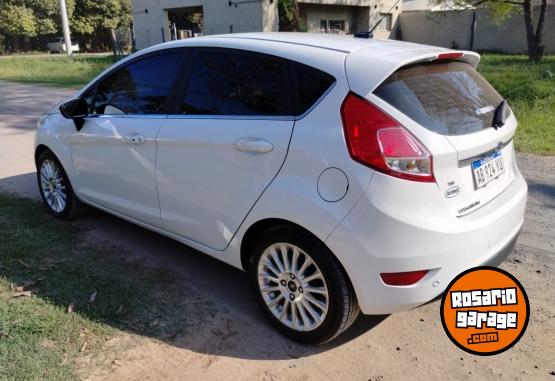 Autos - Ford Fiesta titanium 2017 Nafta 66000Km - En Venta