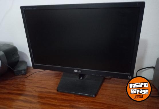 Informtica - MONITOR LED, MARCA LG, DE 19", CON SU FUENTE ORIGINAL, IMPECABLE!! - En Venta