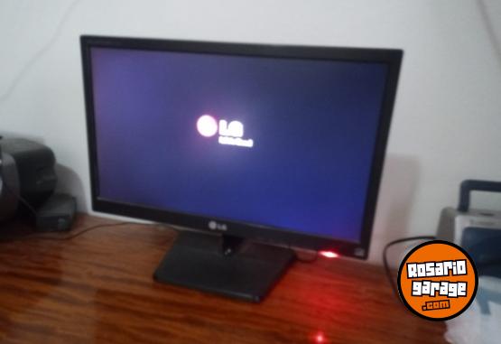 Informtica - MONITOR LED, MARCA LG, DE 19", CON SU FUENTE ORIGINAL, IMPECABLE!! - En Venta