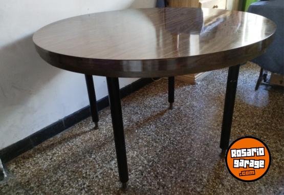 Hogar - Mesa redonda smil madera y base de cao - En Venta