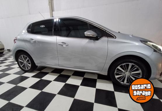 Autos - Peugeot 208 golf 207 fiesta crono 2017 Nafta 89000Km - En Venta