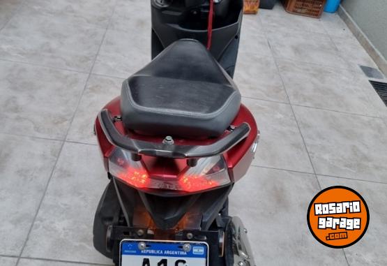 Motos - Zanella Styler 150 rs 2019 Nafta 4850Km - En Venta