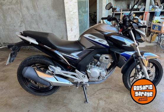 Motos - Honda CB 250 2020 Nafta 5800Km - En Venta