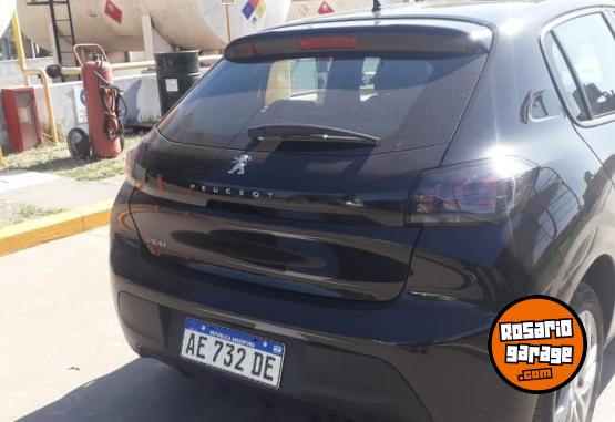 Autos - Peugeot Active 2021 Nafta 39500Km - En Venta