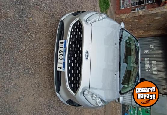 Autos - Ford FIESTA 2019 GNC 48000Km - En Venta