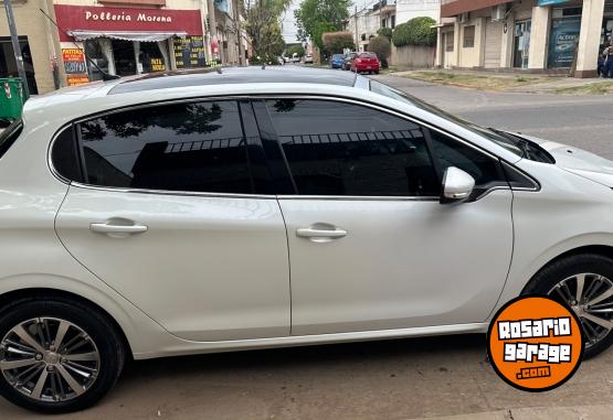 Autos - Peugeot 208 2016 Nafta 30000Km - En Venta