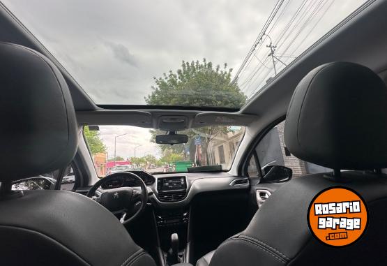 Autos - Peugeot 208 2016 Nafta 30000Km - En Venta