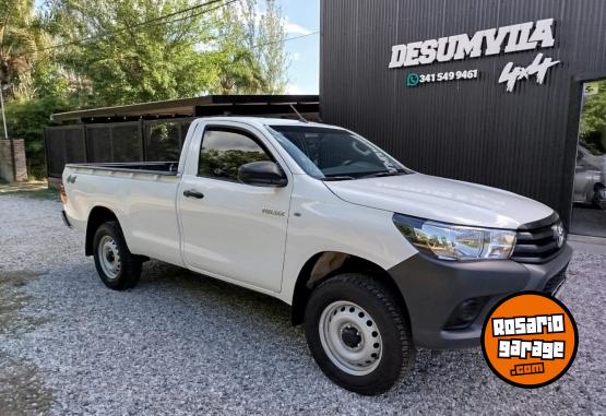 Camionetas - Toyota HILUX CABINA SIMPLE 4X4 2021 Diesel 40000Km - En Venta